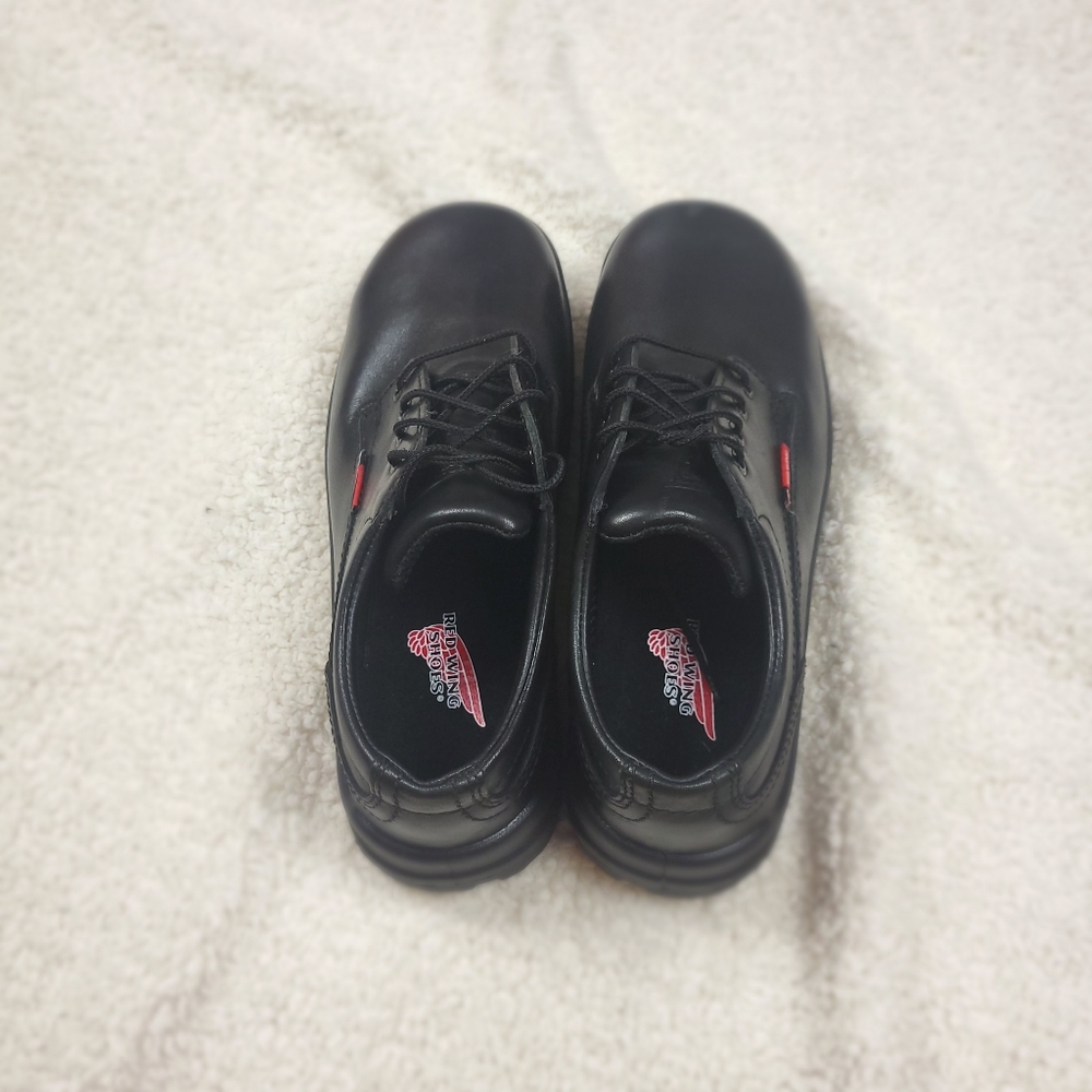 Red Wings Men's Steel Toes Black Leather oil resistant work shoes 9.